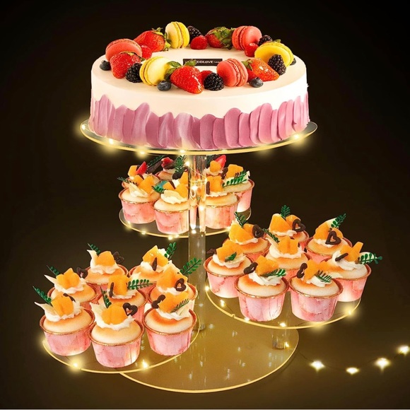 Acrylic 4 tier cupcake stand - Picture 4 of 5